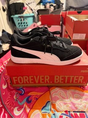 Puma Black Suede Sneakers with Pink Formstrip